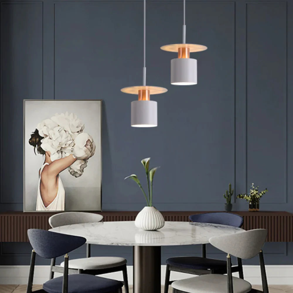 Nordycka Czarna Cylindryczna Lampa Wisząca do Jadalni